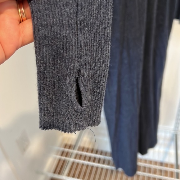 Soft Midi with Thumb cutouts. - Picture 3 of 5